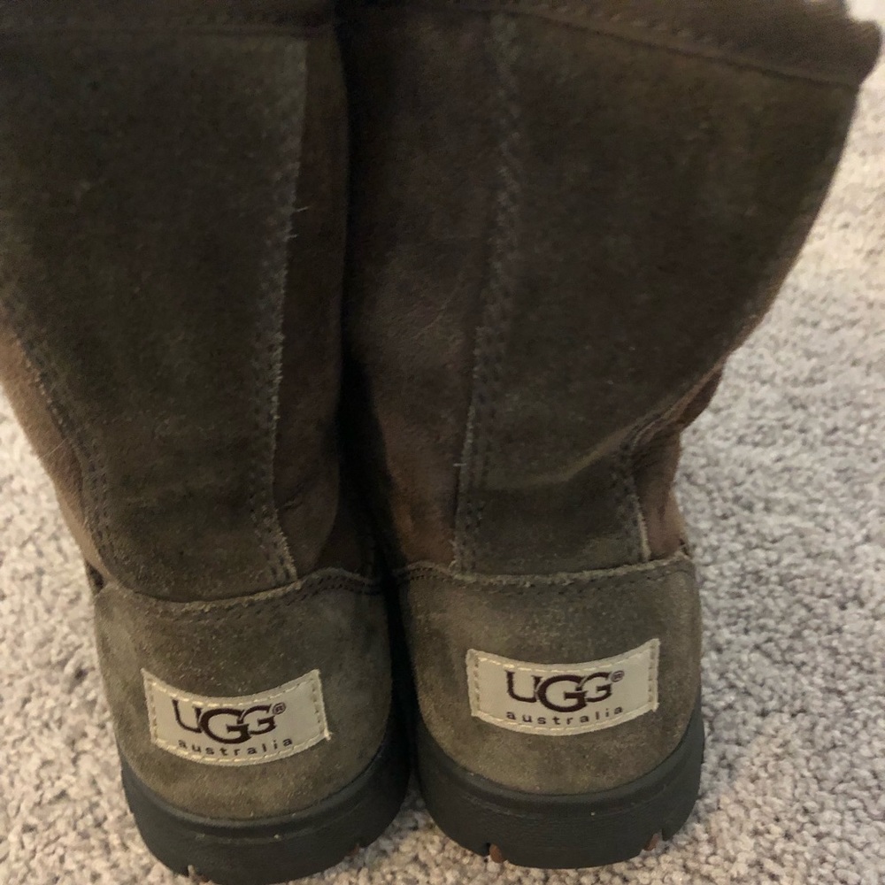 Boys Brown Uggs Boots size 4